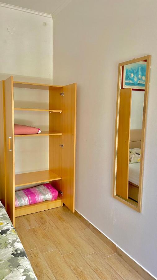 Apartments Neven Omiš Екстериор снимка