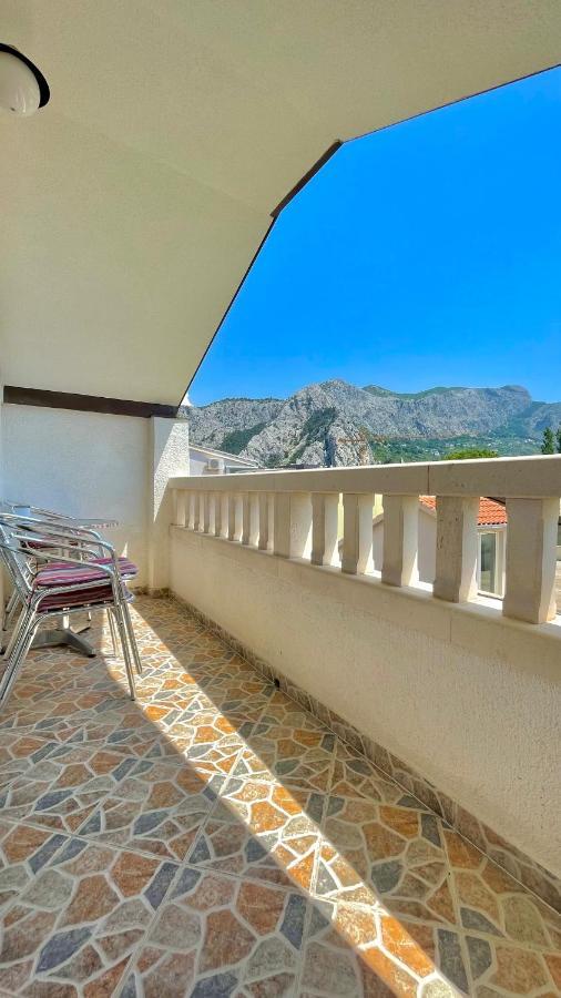 Apartments Neven Omiš Екстериор снимка