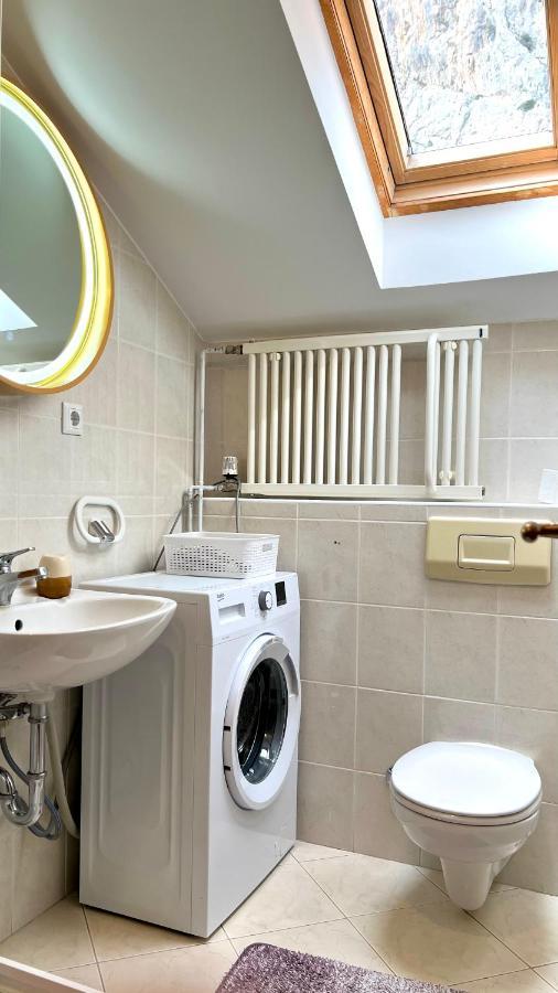 Apartments Neven Omiš Екстериор снимка