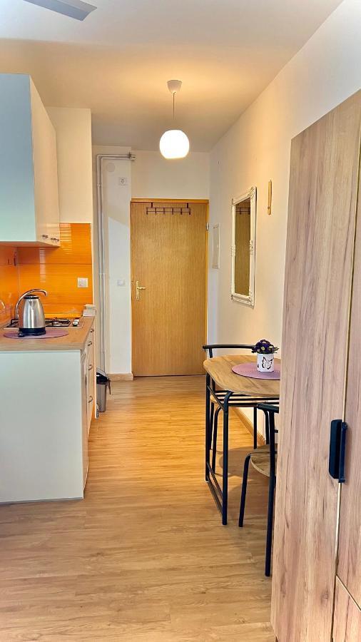 Apartments Neven Omiš Екстериор снимка