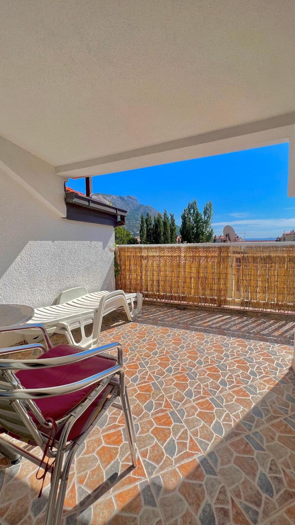 Apartments Neven Omiš Екстериор снимка