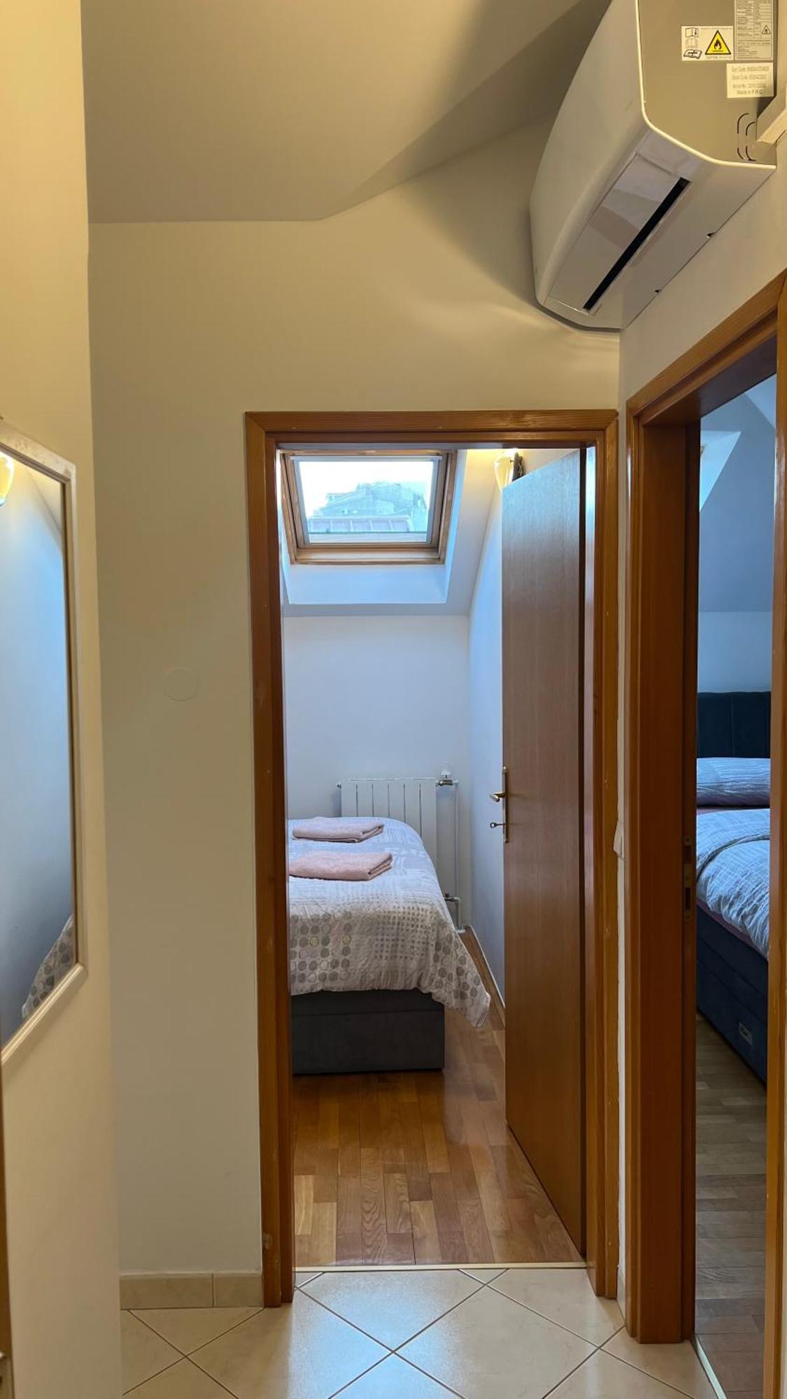 Apartments Neven Omiš Екстериор снимка