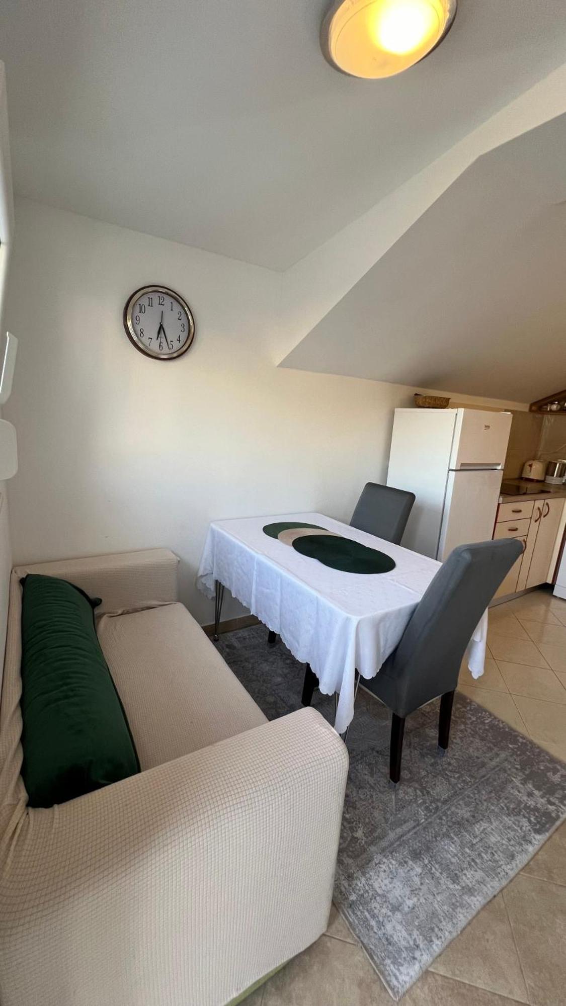 Apartments Neven Omiš Екстериор снимка