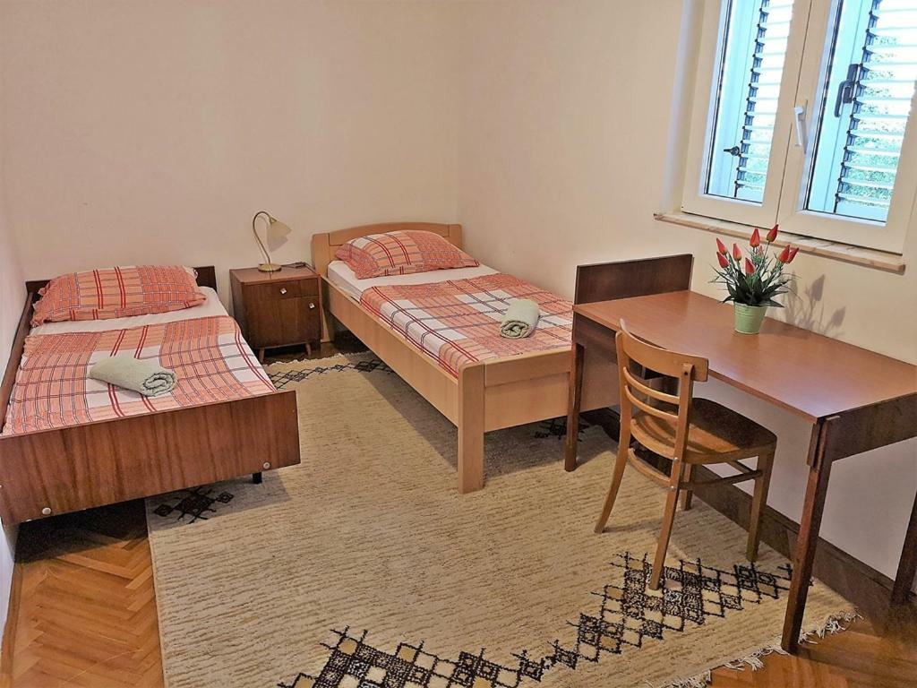 Apartments Neven Omiš Екстериор снимка