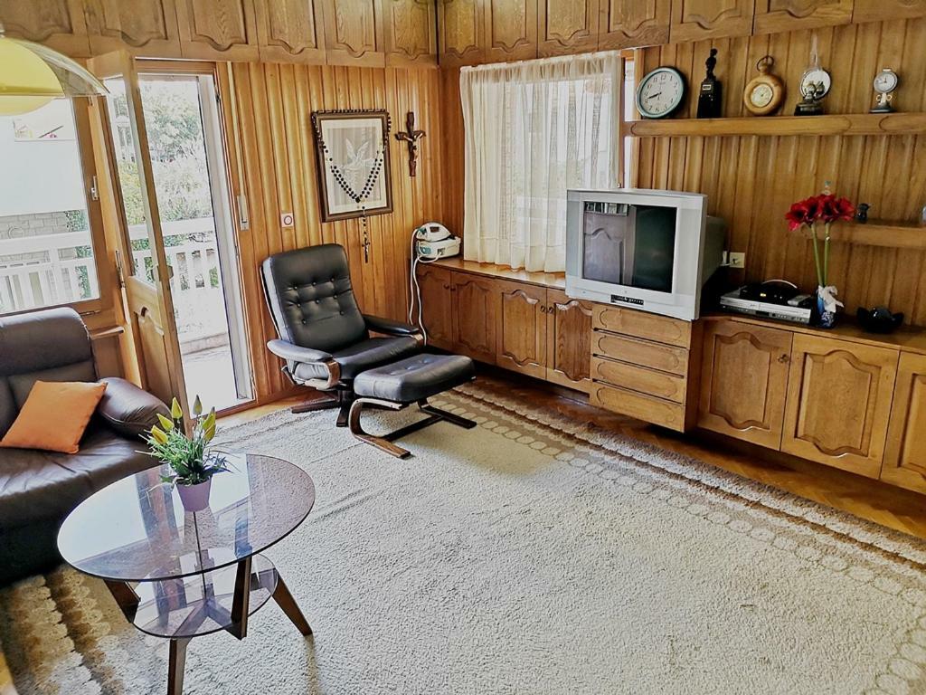 Apartments Neven Omiš Екстериор снимка
