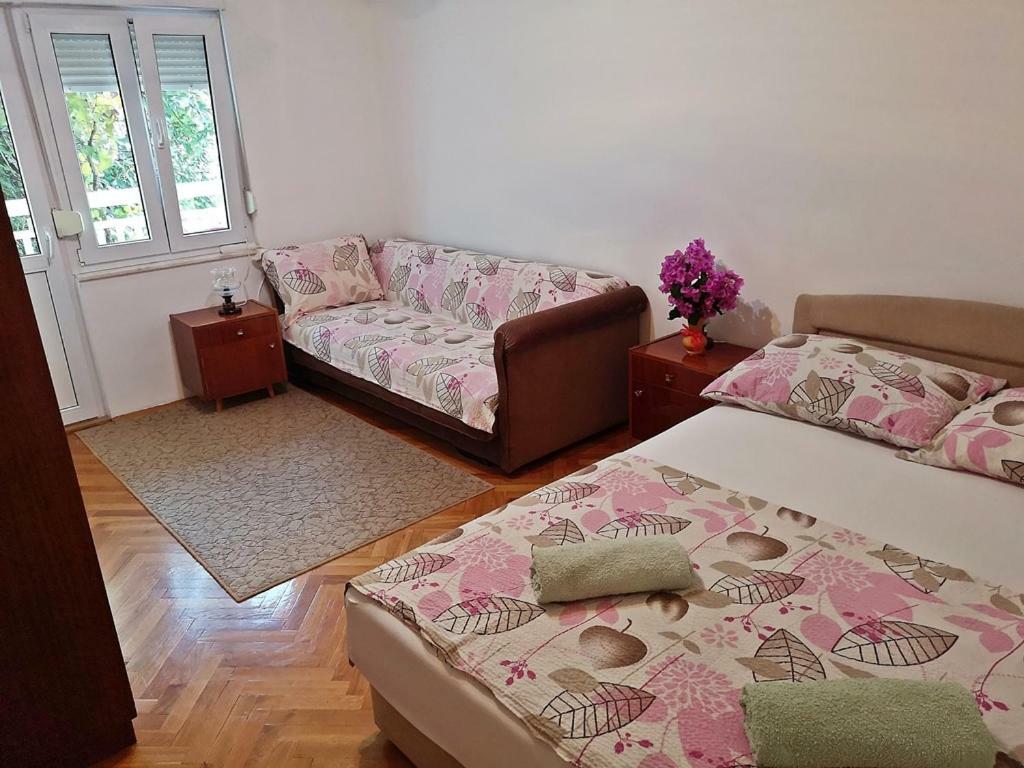 Apartments Neven Omiš Екстериор снимка
