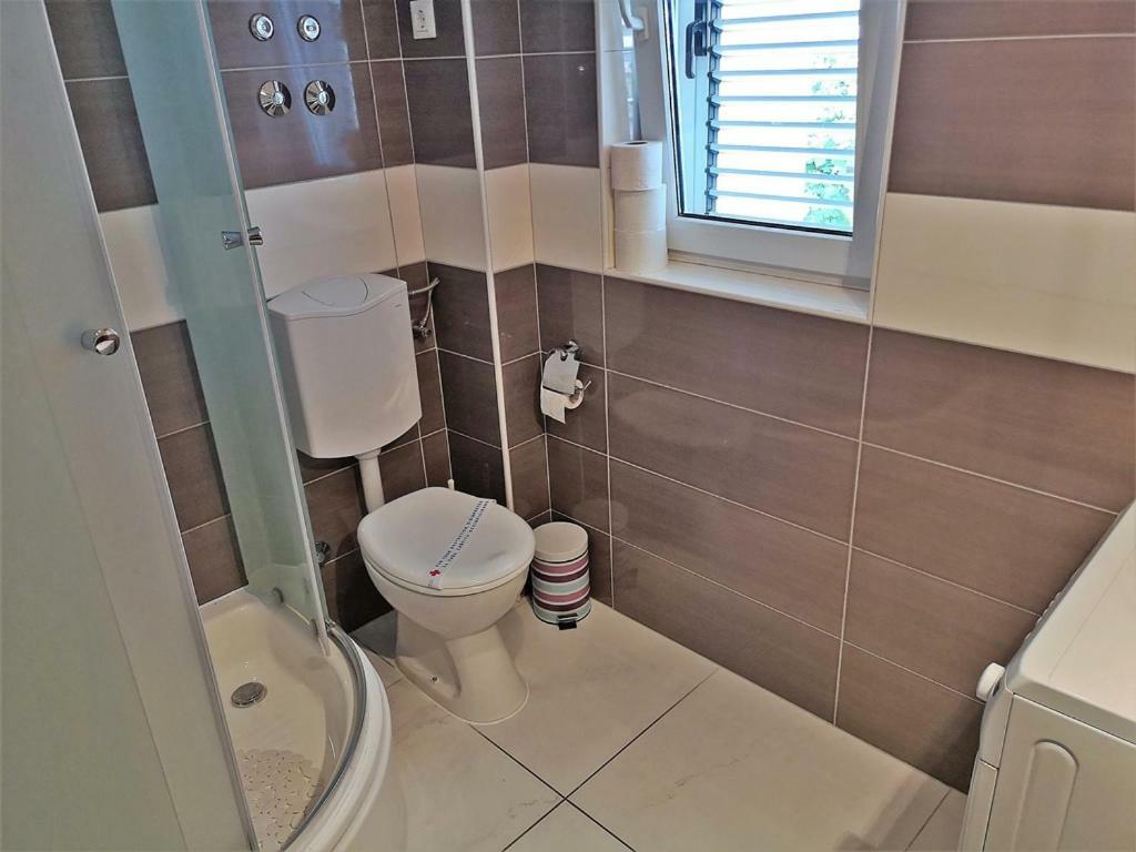 Apartments Neven Omiš Екстериор снимка